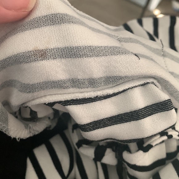 Super soft and comfy jumper by W Worthington - Picture 9 of 16